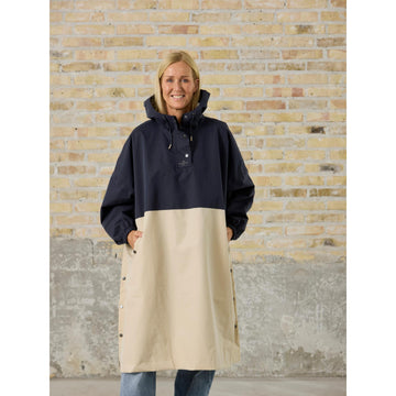 Kopenhaken Ava Regn Poncho Blå Beige