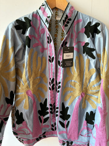 Unika Jakke Lys Blå M. Lilla, Grøn, Lys Grøn Og Blomster Foer - ONE-SIZE (S-XL)